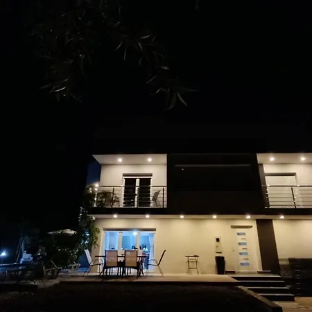 Βίλα Villa Durak *